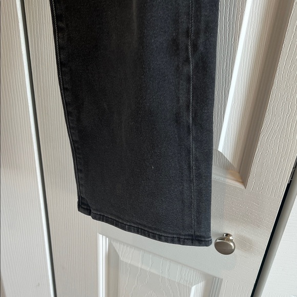 Express Modern Straight Super High Rise Jeans - Black - Picture 5 of 7